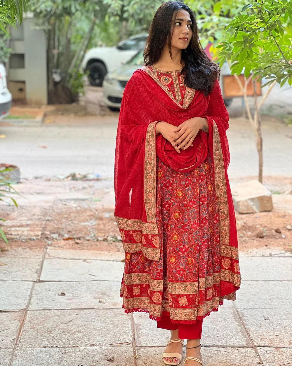 RED VOLUMINOUS ANARKALI SUIT SET